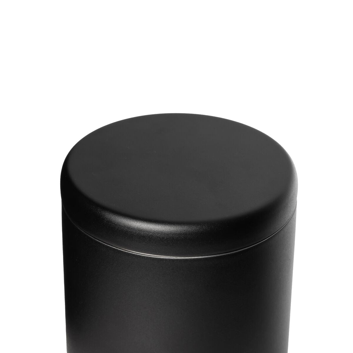 airlock-coffee-canister-e8 WebPDP-Airlock_Coffee_Canister__ACN2SVOS002_Black_X2Studio_45_Deg_Lid_On.jpg