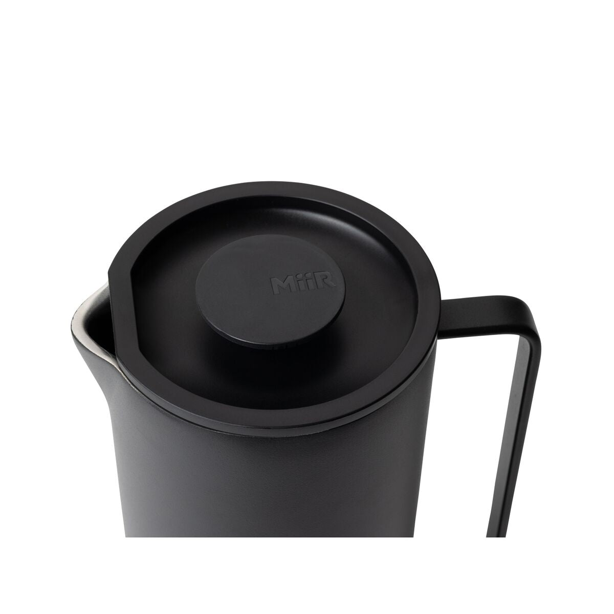 new-standard-french-press-v8 WebPDP-French_Press_Black_Studio_0722_45_Deg_Lid_On__FRP1SNOS002.jpg