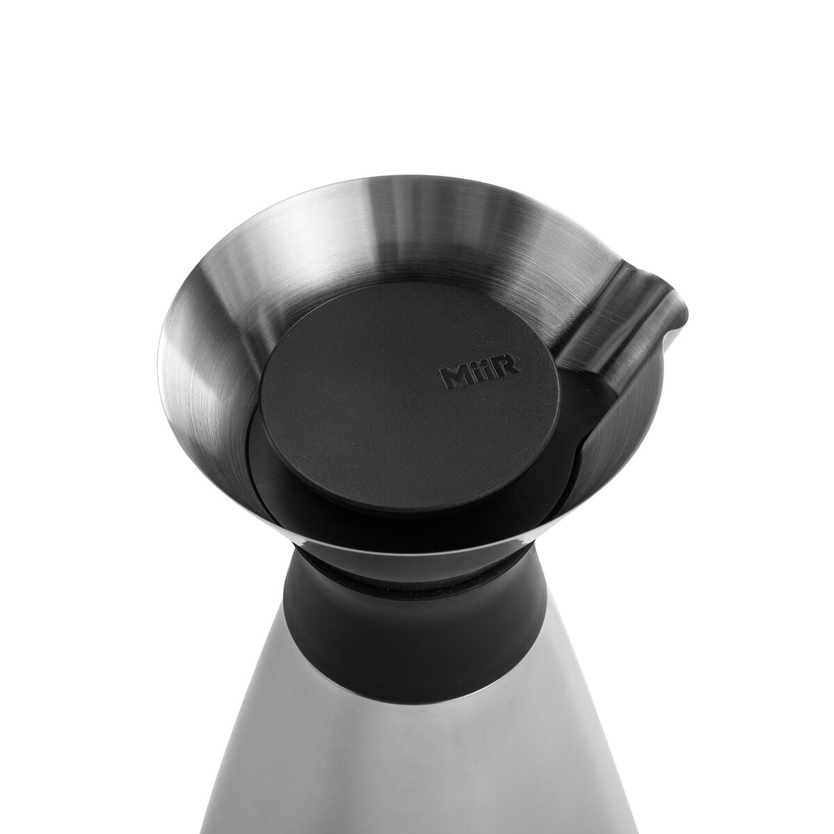 new-standard-carafe-p2 WebPDP-PolishedStainlessCarafe_33oz_SS_StudioX207182024_45degree__CAR1SVOS005.jpg