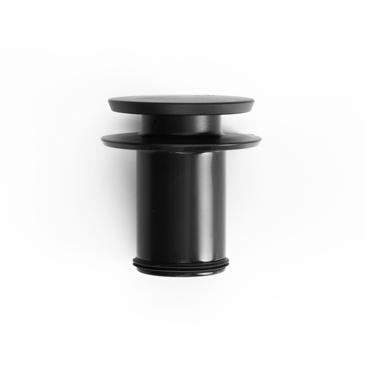 new-standard-carafe-p2 WebPDP-PolishedStainlessCarafe_33oz_SS_StudioX207182024_Lid__CAR1SVOS005.jpg