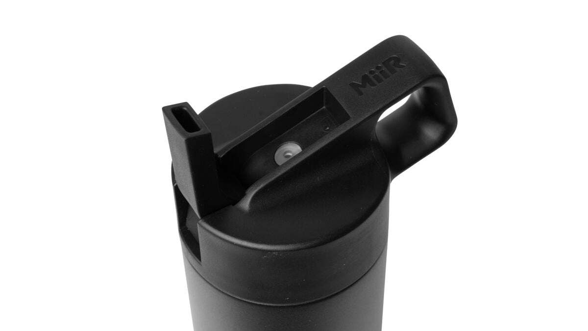 straw-bottle-m9 WebPDP-Straw_Lid_2_Black_Studio_0221_45deg_Open__WMB1SL20002.jpg